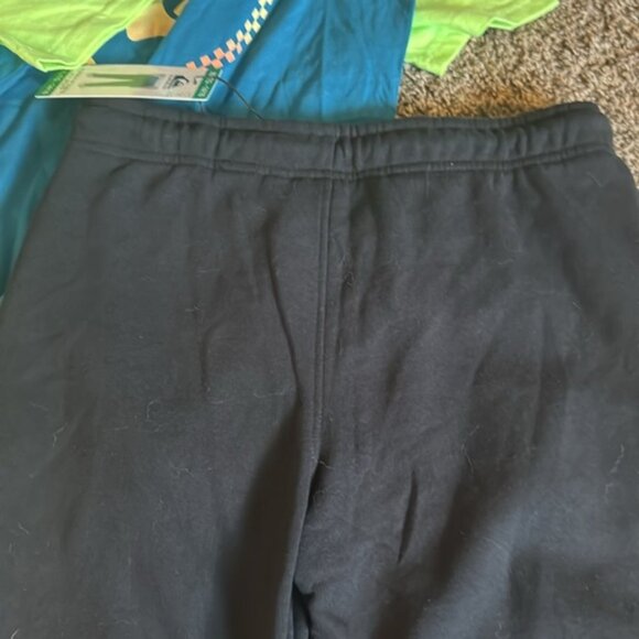 Quiksilver 2 pack Shirts and Joggers Bundle Size XL NEW - Picture 7 of 7